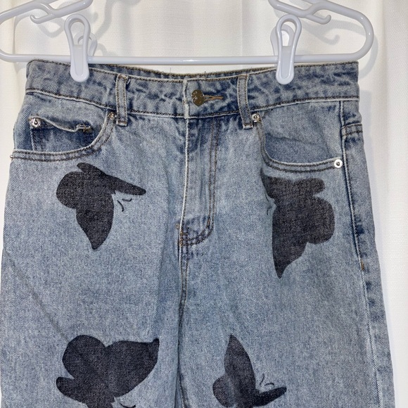Adika Women’s Size Medium Butterfly Print Jeans - Picture 2 of 6
